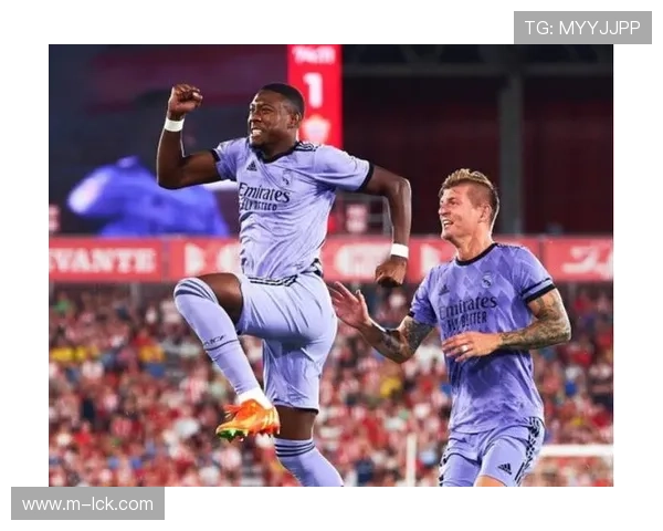 杜埃替补登场3分钟破门,巴黎奇兵导演逆转好戏