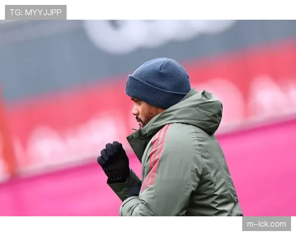 欧冠出局后，拜仁全队提前三天集结备战联赛