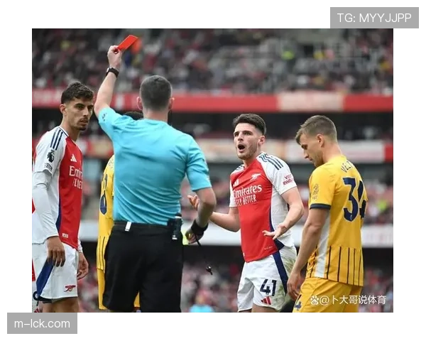 评论:争议判罚频现,英超裁判的公开交流机制是否应被引入?